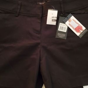 Womens The Limited Black Tailored Short size 6